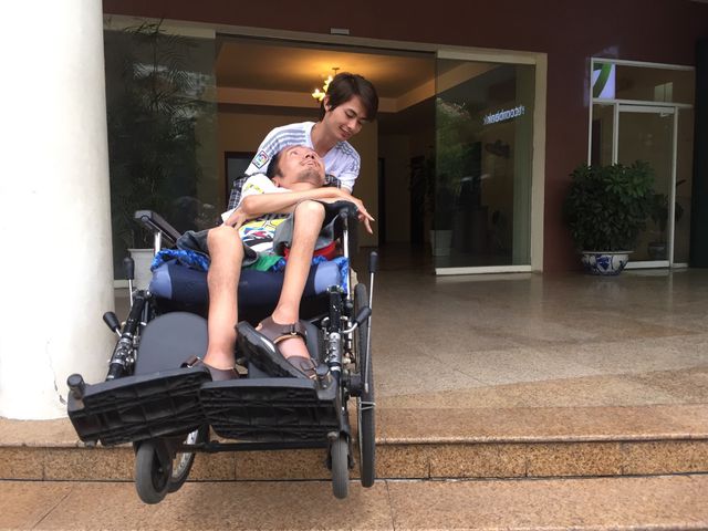 Hành trình thực hiện ước mơ Lập trình viên của chàng trai khuyết tật